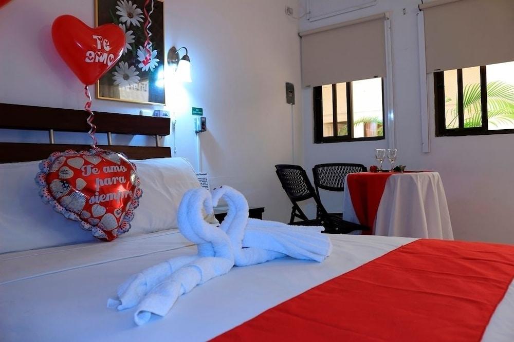 Hotel Royal Plaza Florencia  Bagian luar foto